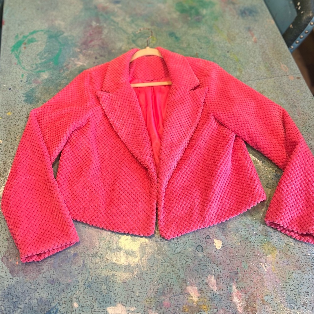 Soft Cropped Pink Blazer
